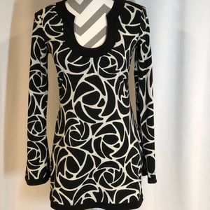 White House Black Market Tunic